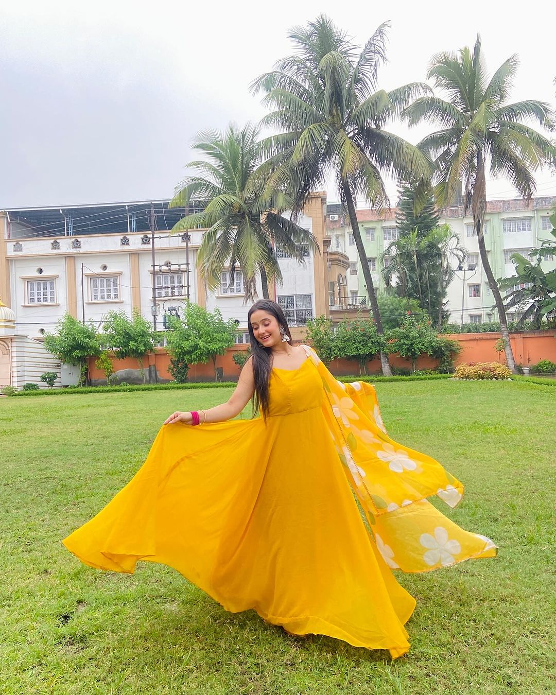 Discover Beautiful Indian Ethnic Gown With Dupatta